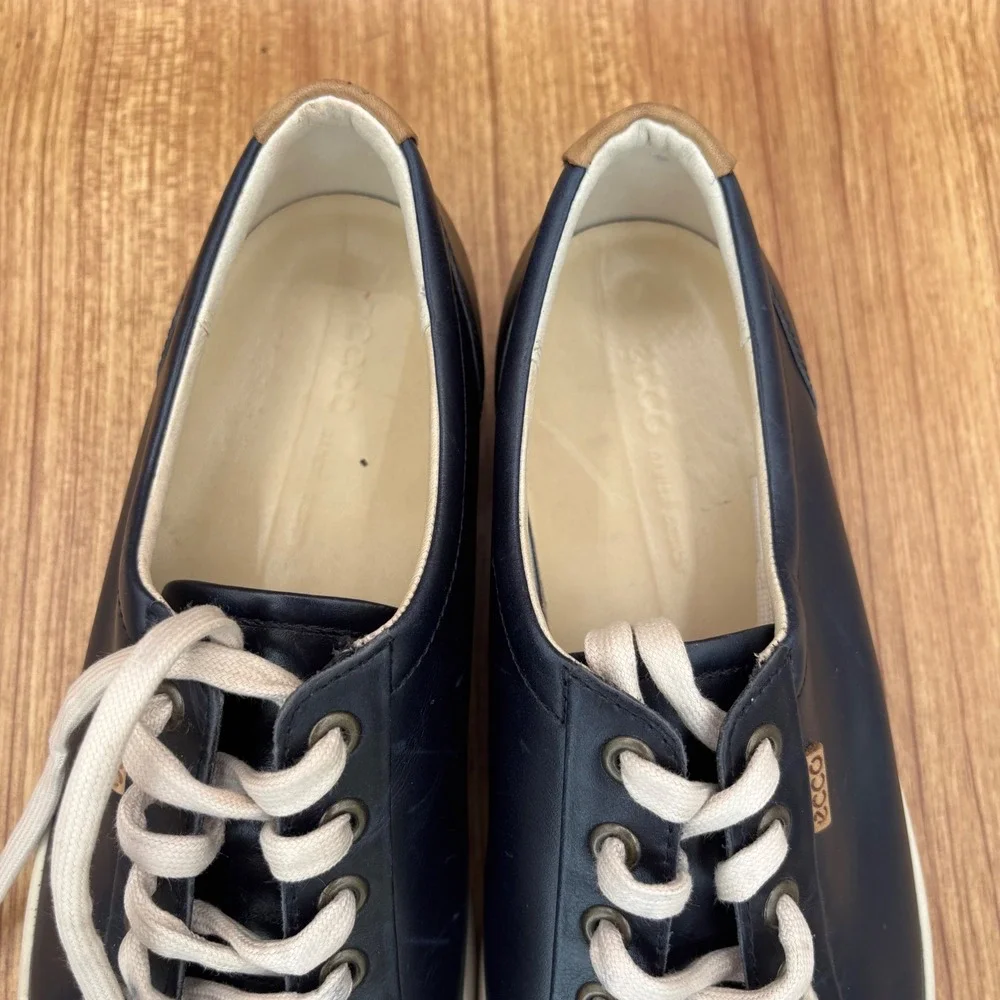 ECCO Soft 7 Sneakers Womens 10-10.5 Navy Blue Leather Low Top 43000311038